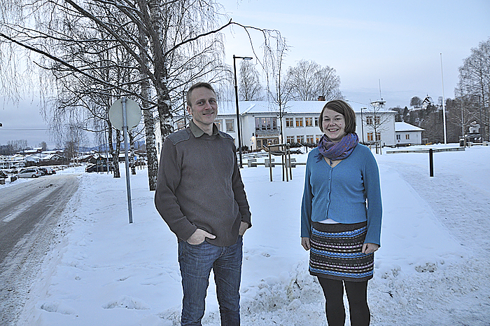 Sigbjørn Hjelmbrekke, leiar TElemark mållag, Margit Ims leiar Bø mållag. nynorsk i ei ny Midt-Telemark-kommune